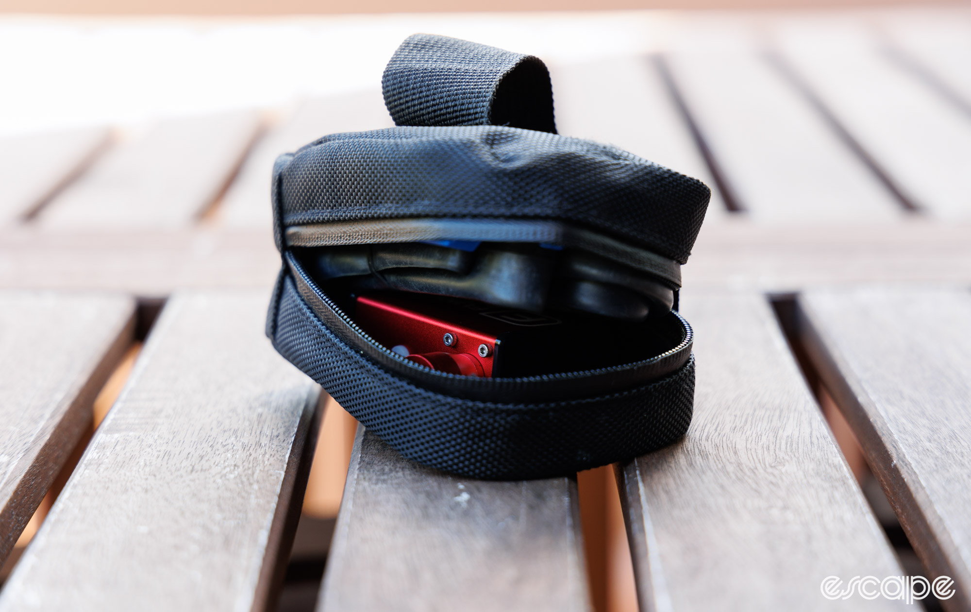 Best-portable-cordless-tyre-inflators-threaded-2024-dave-rome-28