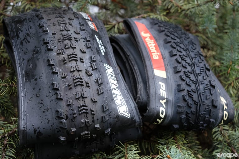 Maxxis Aspen vs. Vittoria Peyote review, battle of the nearly-slicks
