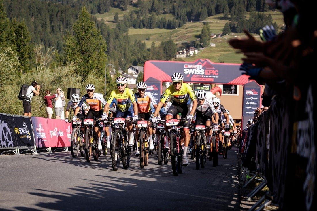 The UCI bunch departing La Punt en route to the Scaletta Pass